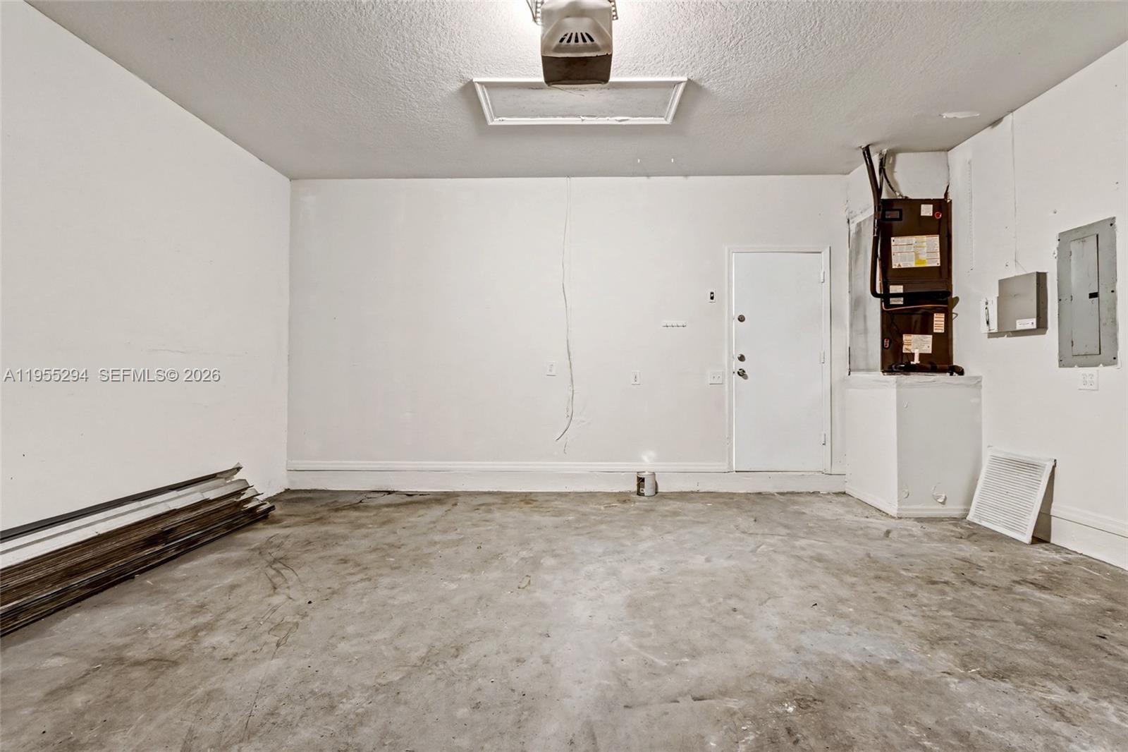 EAGLE TRACE - Residential