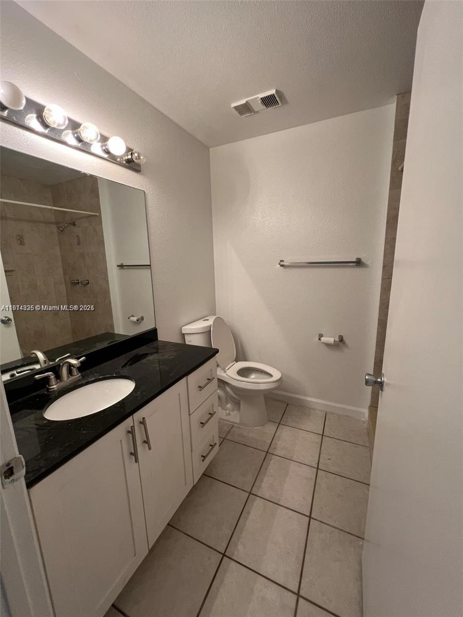 REFLECTIONS AT PEMBROKE P - Residential Lease