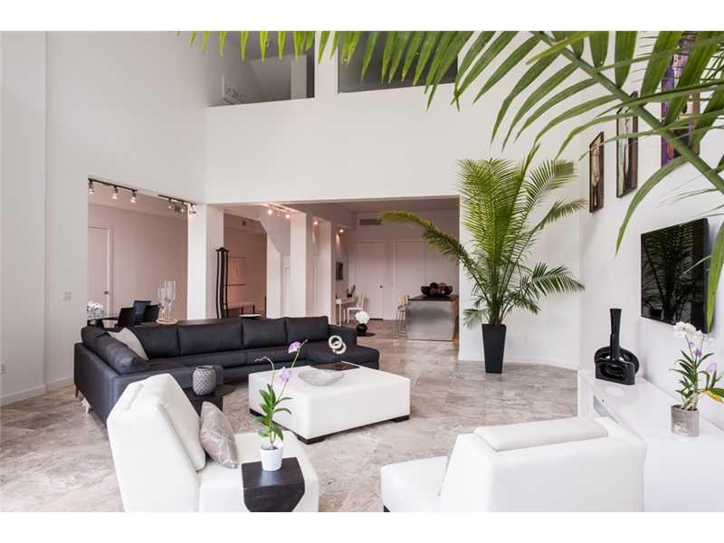 2228 PARK AVENUE CONDO - Residential Lease