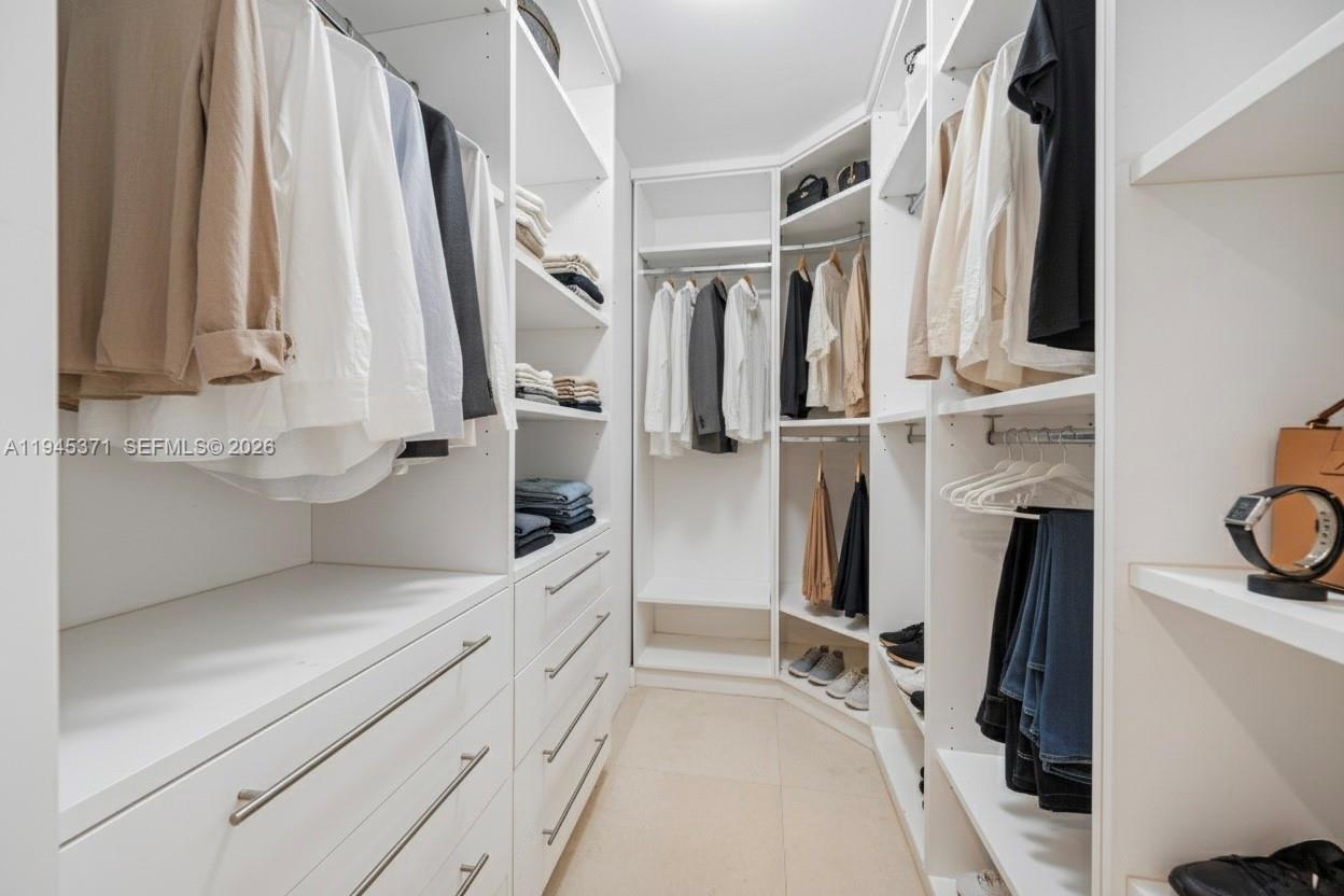 6365 Collins Ave 2901