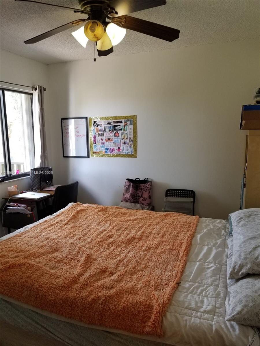 HAMMOCKS SEC 2 - Residential