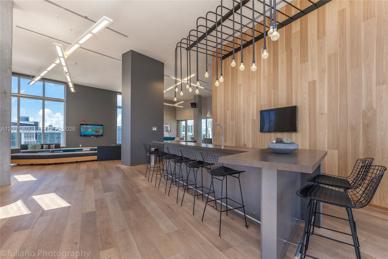 CENTRO CONDO - Residential Lease