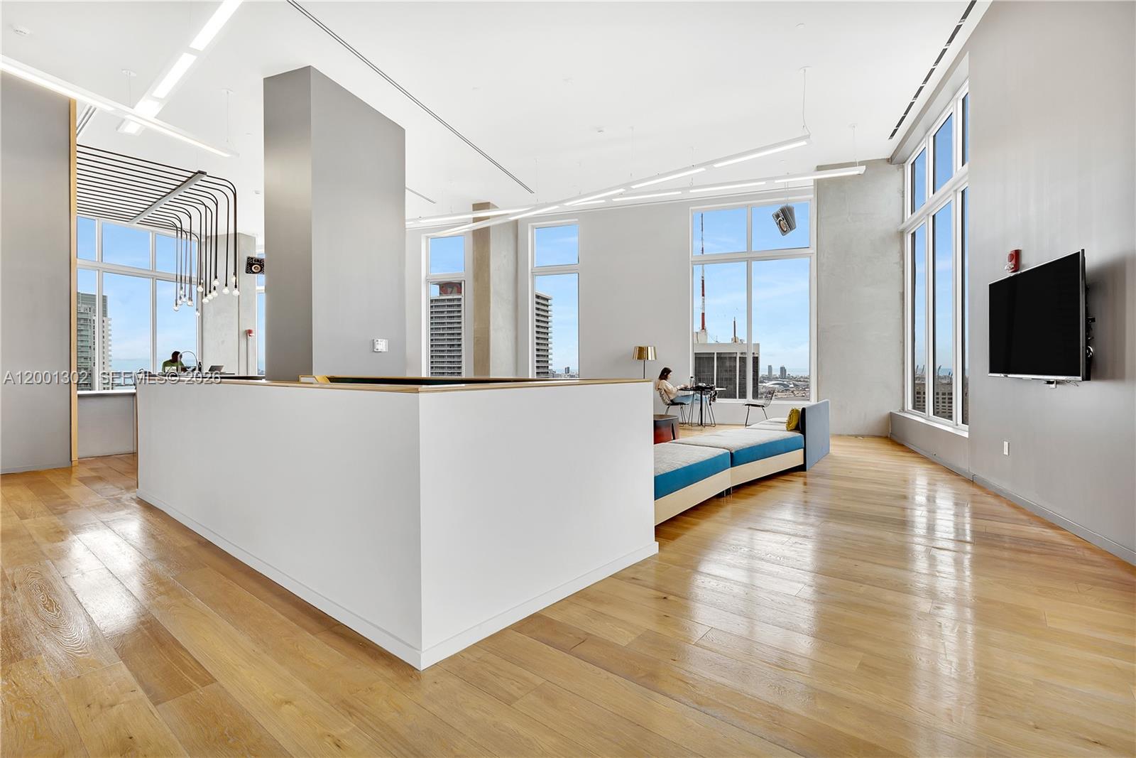 CENTRO CONDO - Residential Lease