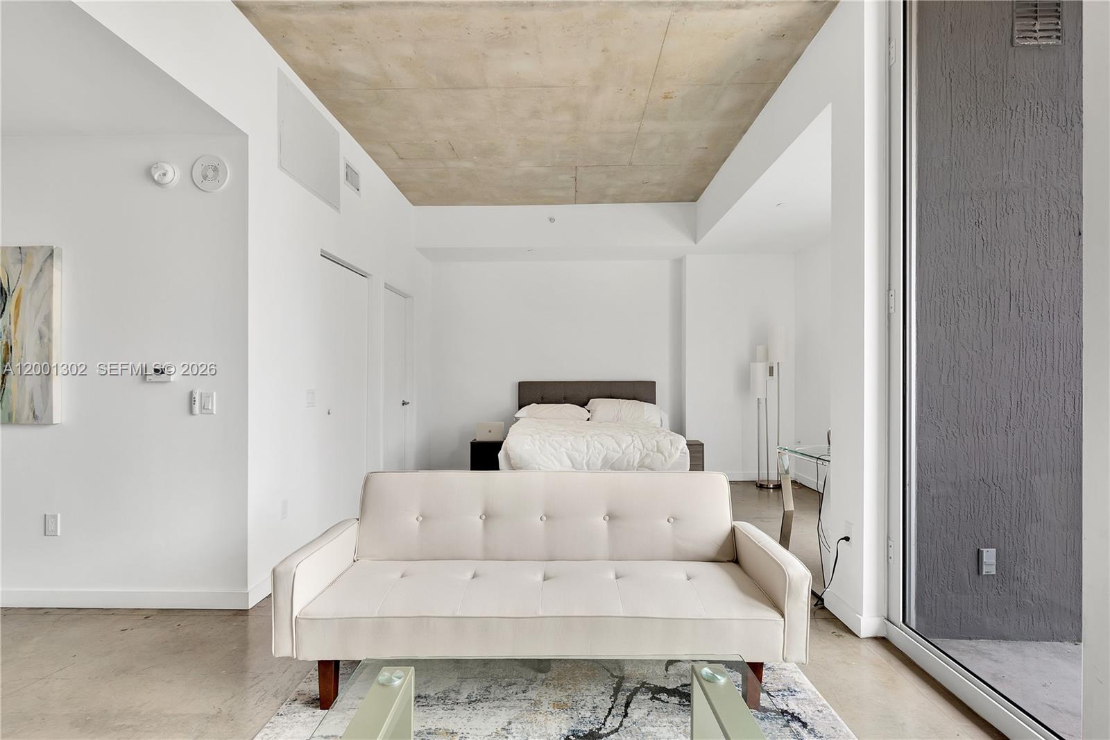 CENTRO CONDO - Residential Lease