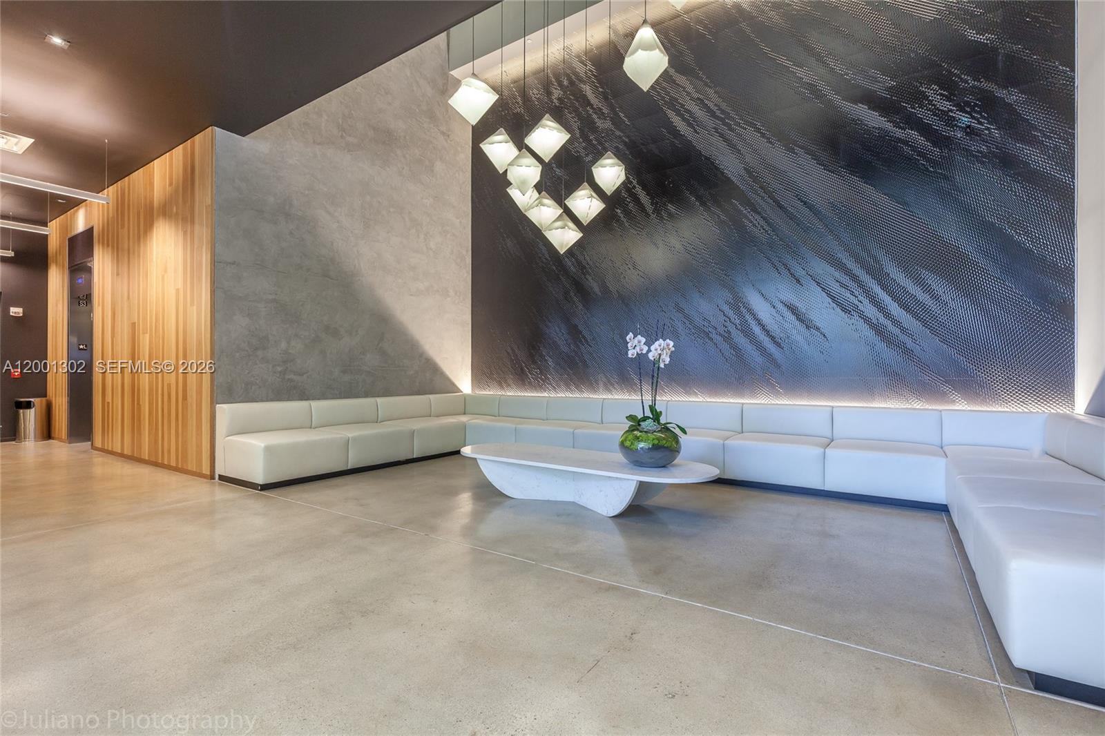 CENTRO CONDO - Residential Lease