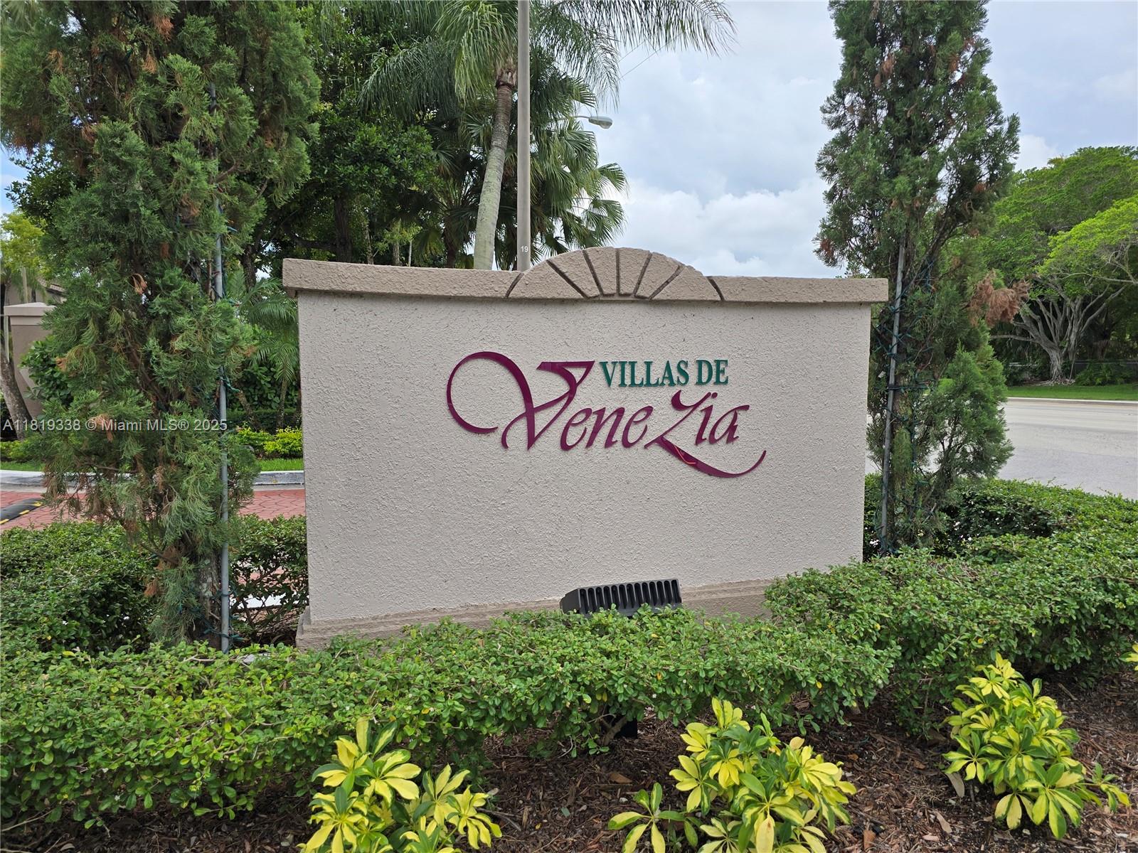 9892 Nob Hill Ln 9892, Sunrise, Miami-Dade County, Florida - 1 Bedrooms  
1 Bathrooms - 