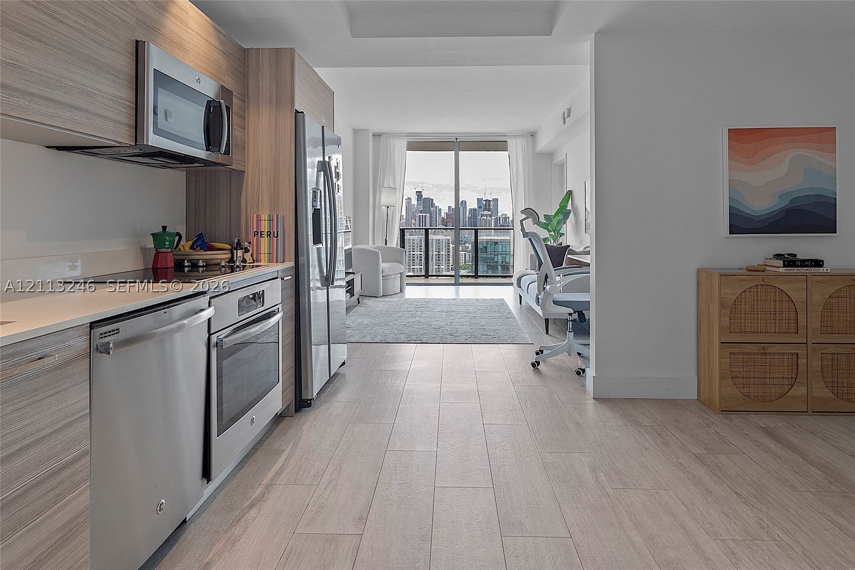 121 NE 34th St 2703