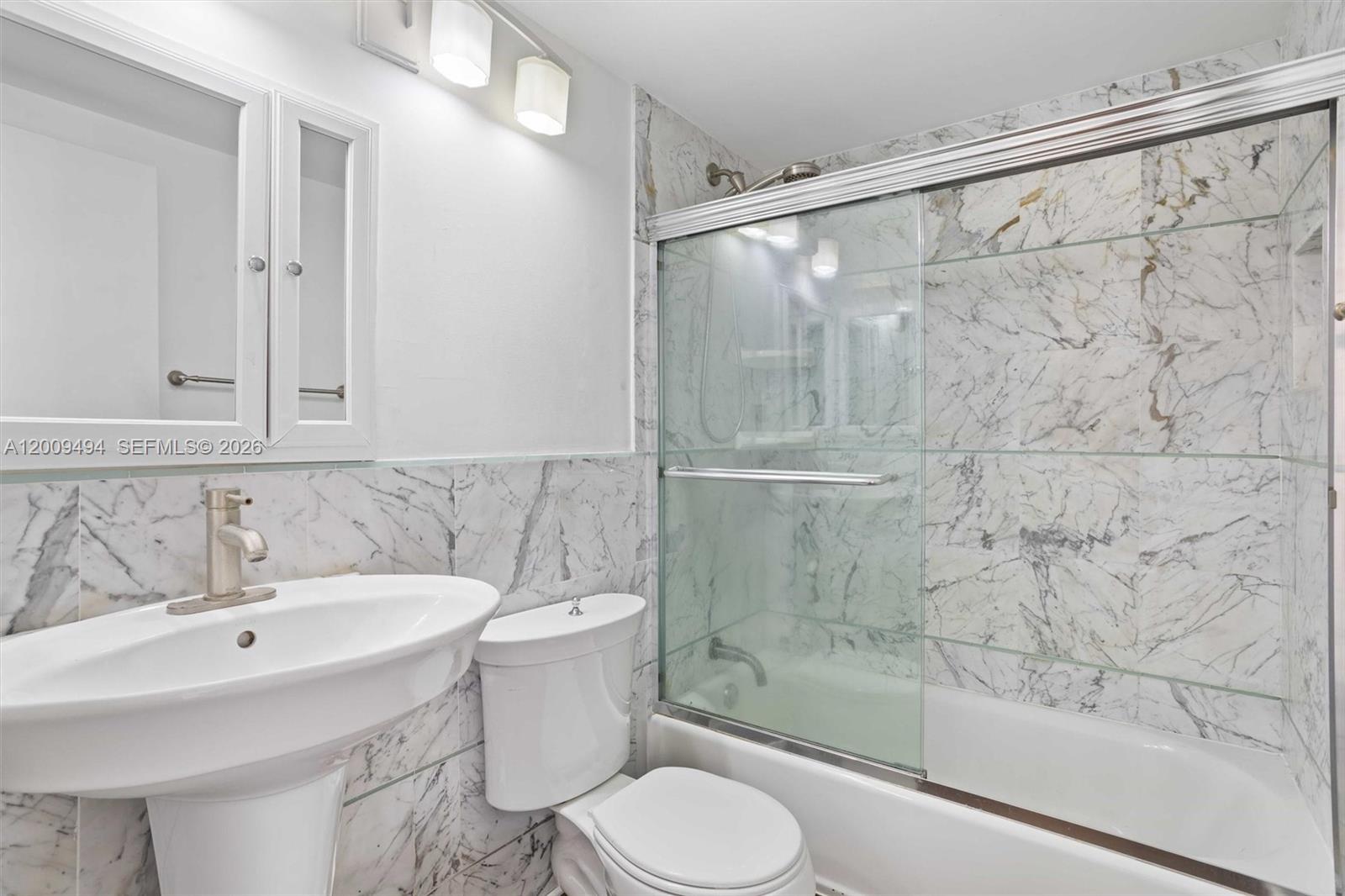 NORTH BAY VILLAS CONDO - Residential