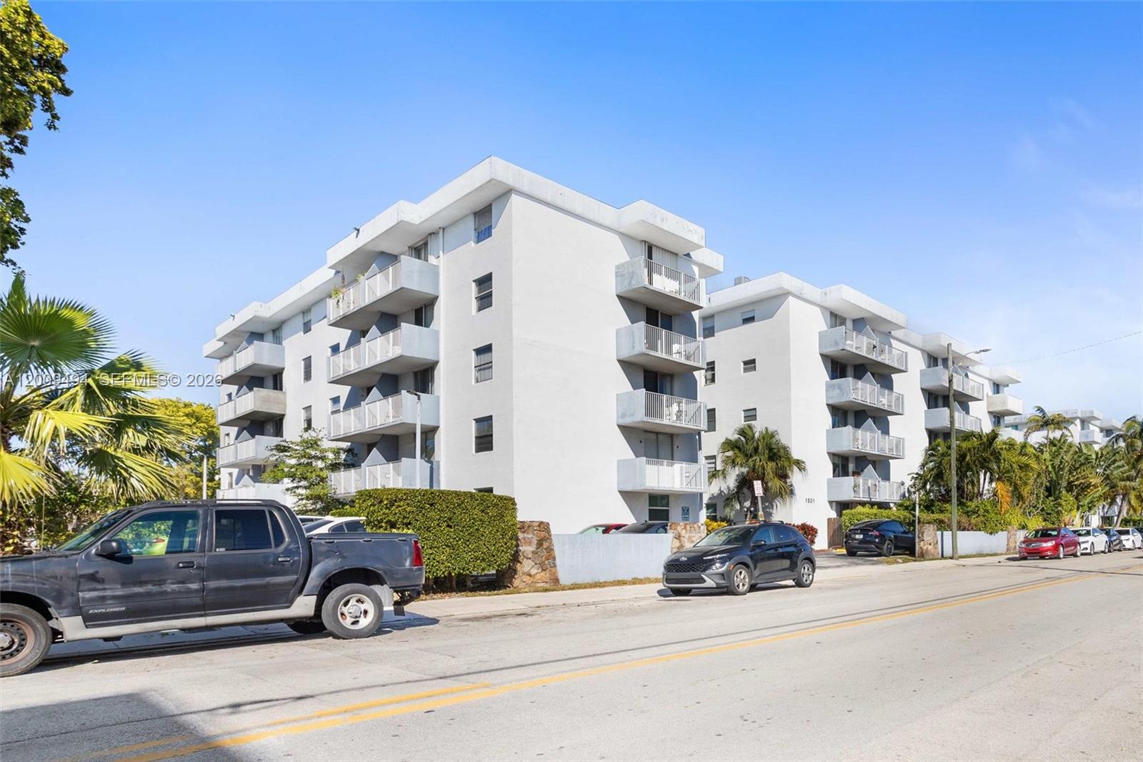 NORTH BAY VILLAS CONDO - Residential