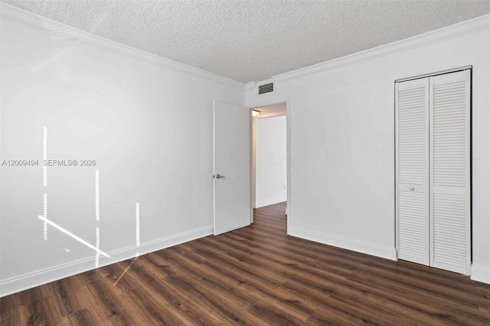NORTH BAY VILLAS CONDO - Residential