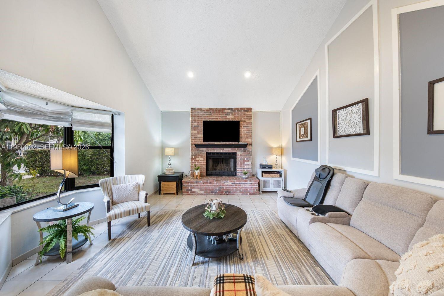 HEFTLER HOMES SUNSET PARK - Residential