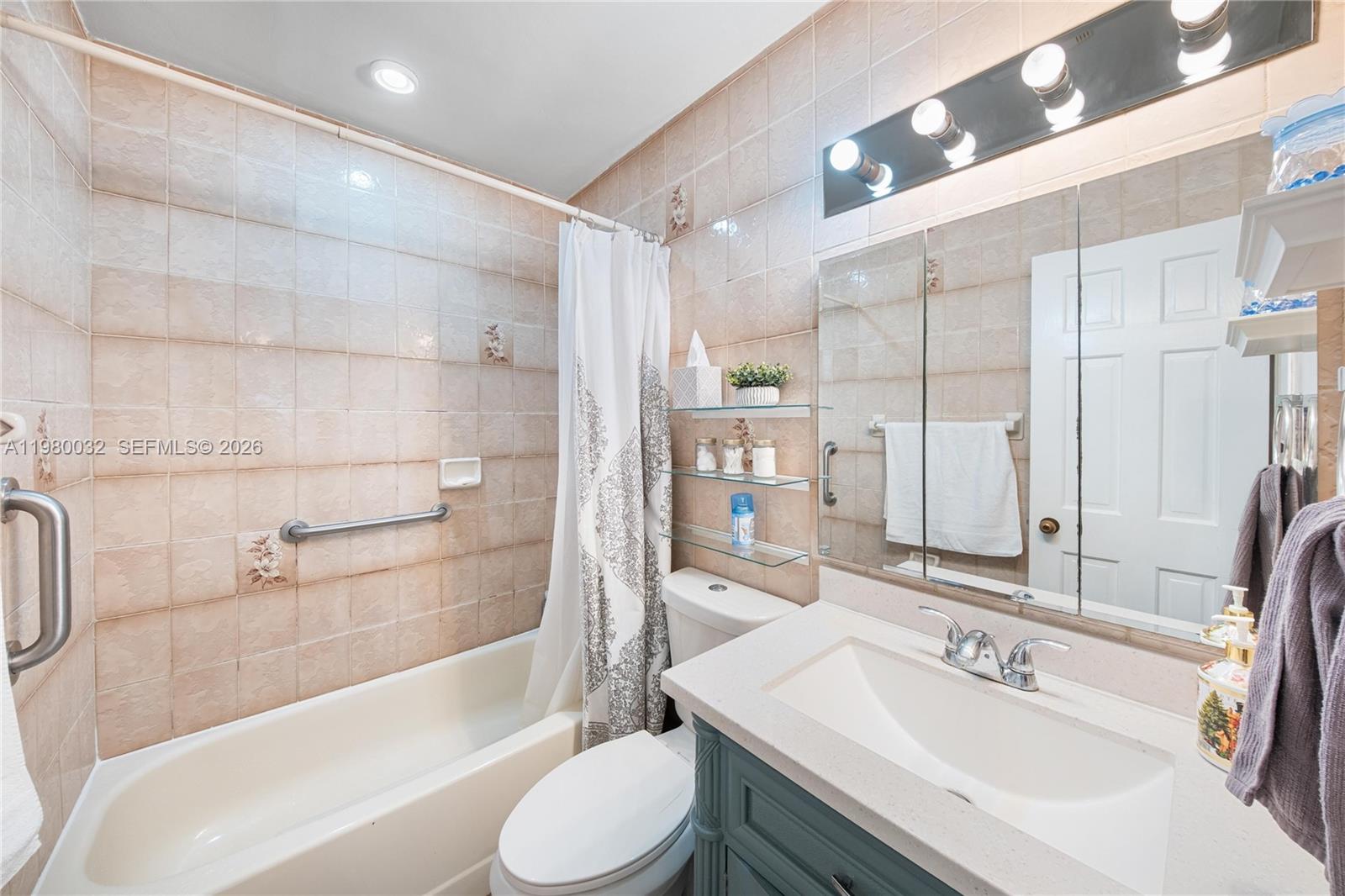 HEFTLER HOMES SUNSET PARK - Residential