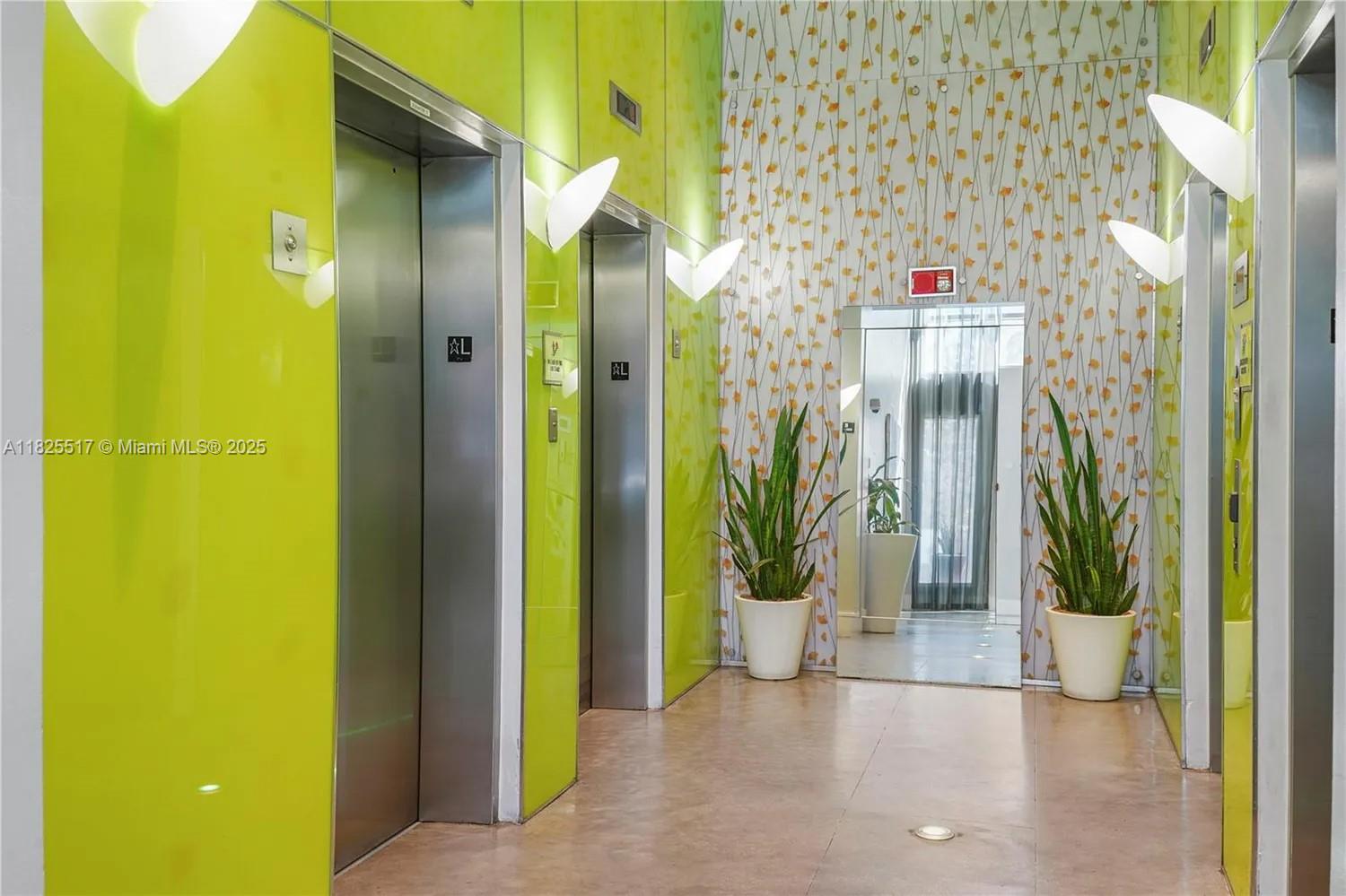 THE LOFT DOWNTOWN II COND - Residential