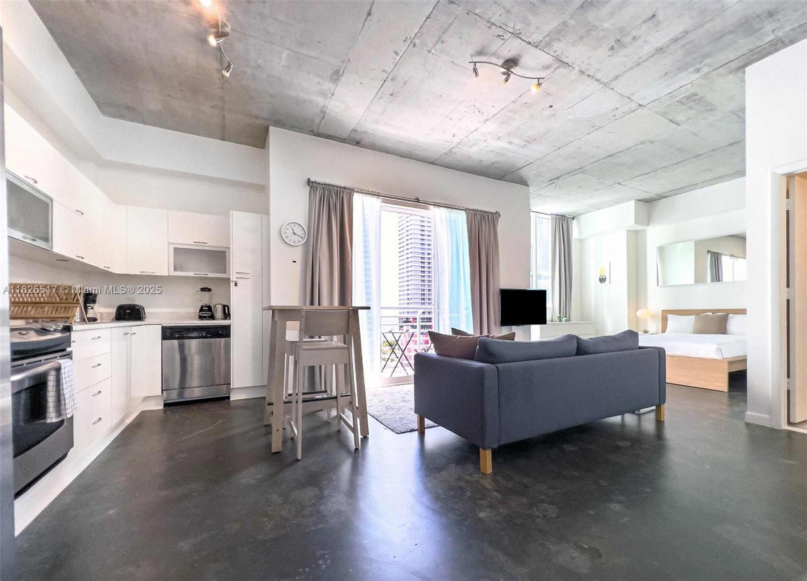 133 NE 2nd Ave 1410