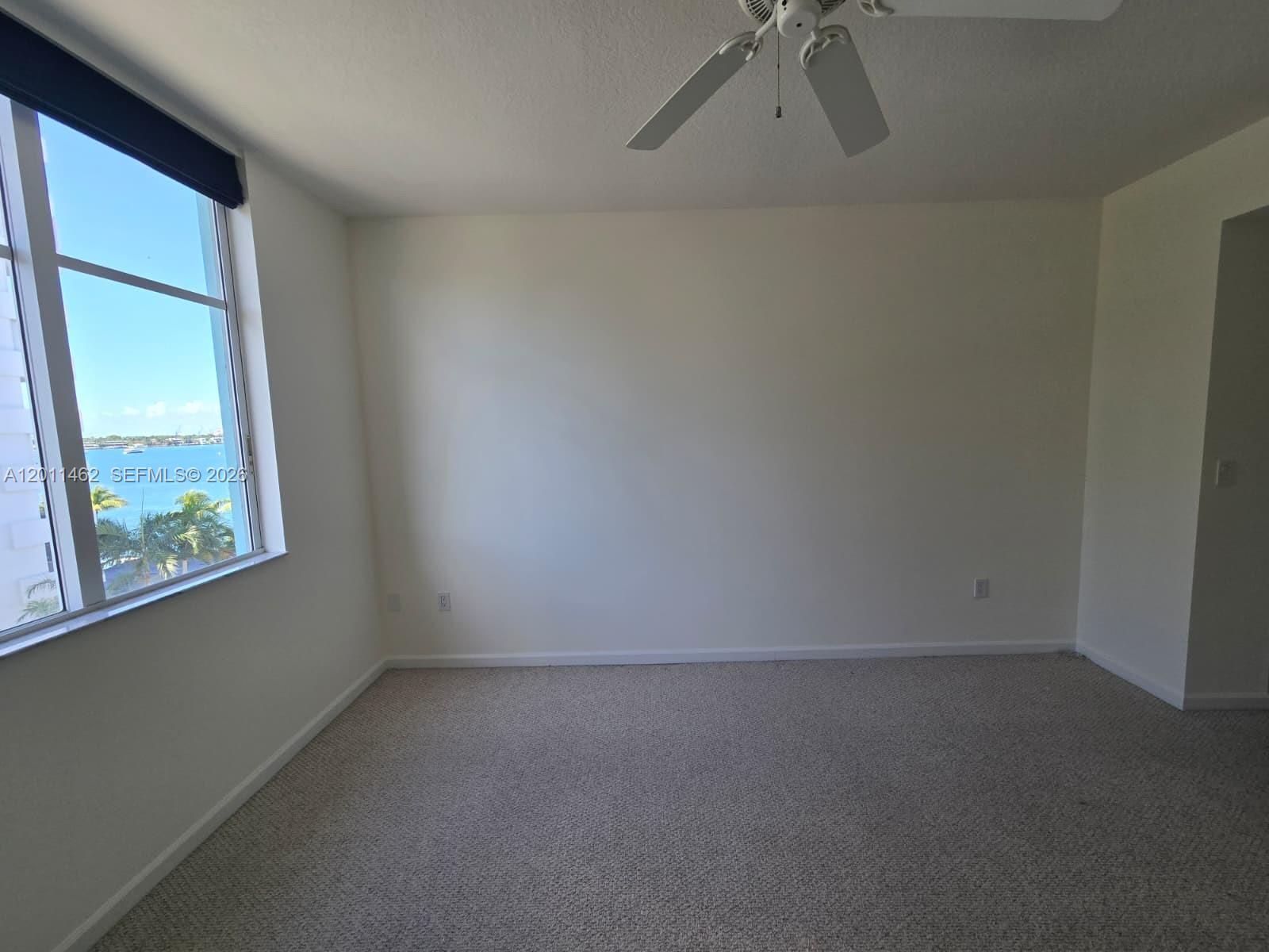 THE VISTAS CONDO - Residential