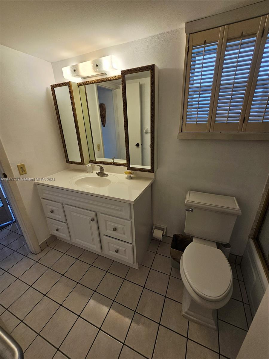 FOURTH GULFSTREAM GARDEN - Residential Lease