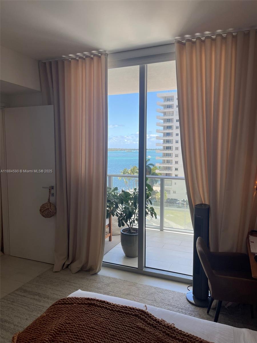 BRICKELLHOUSE CONDO - Residential