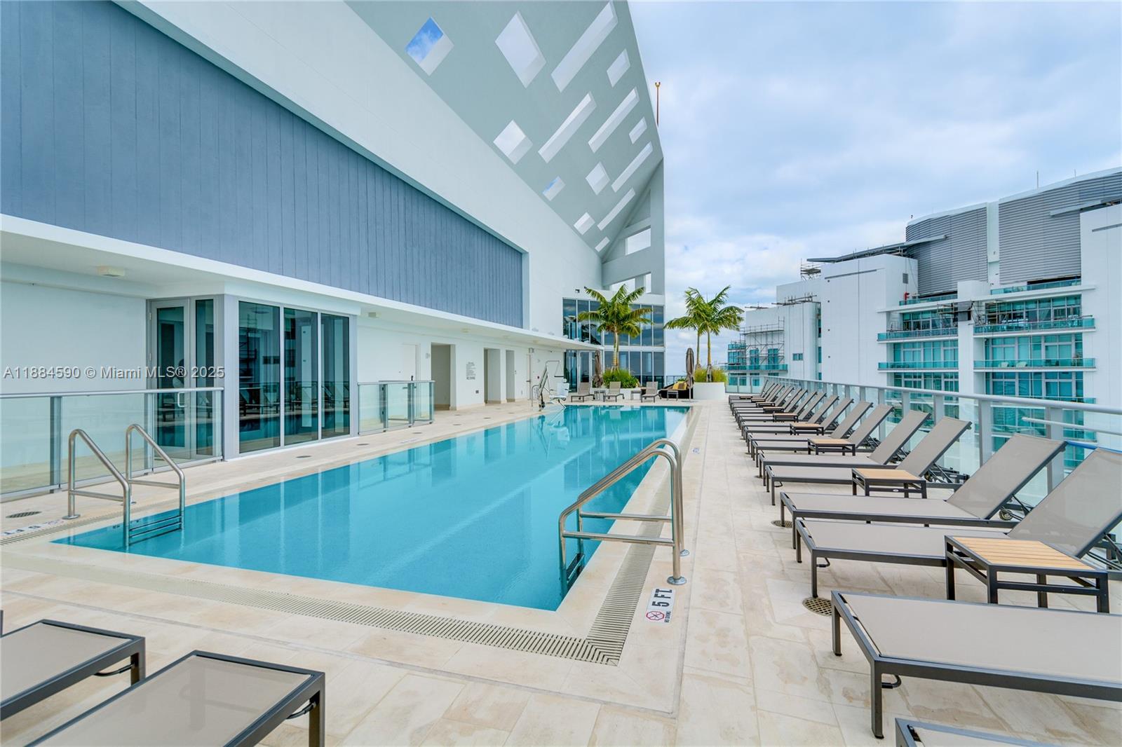 BRICKELLHOUSE CONDO - Residential