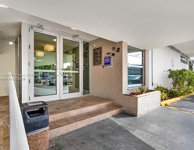 KEYSTONE HARBOR CLUB COND - Residential