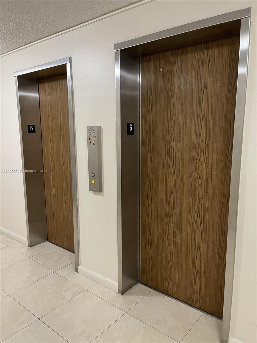 KEYSTONE HARBOR CLUB COND - Residential