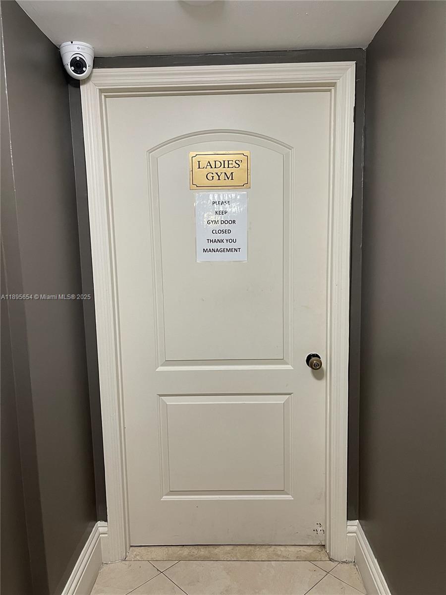 KEYSTONE HARBOR CLUB COND - Residential