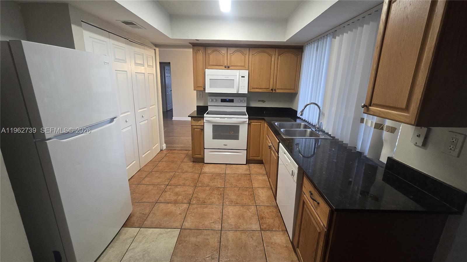 SUNRISE GOLF VILLAGE SEC - Residential