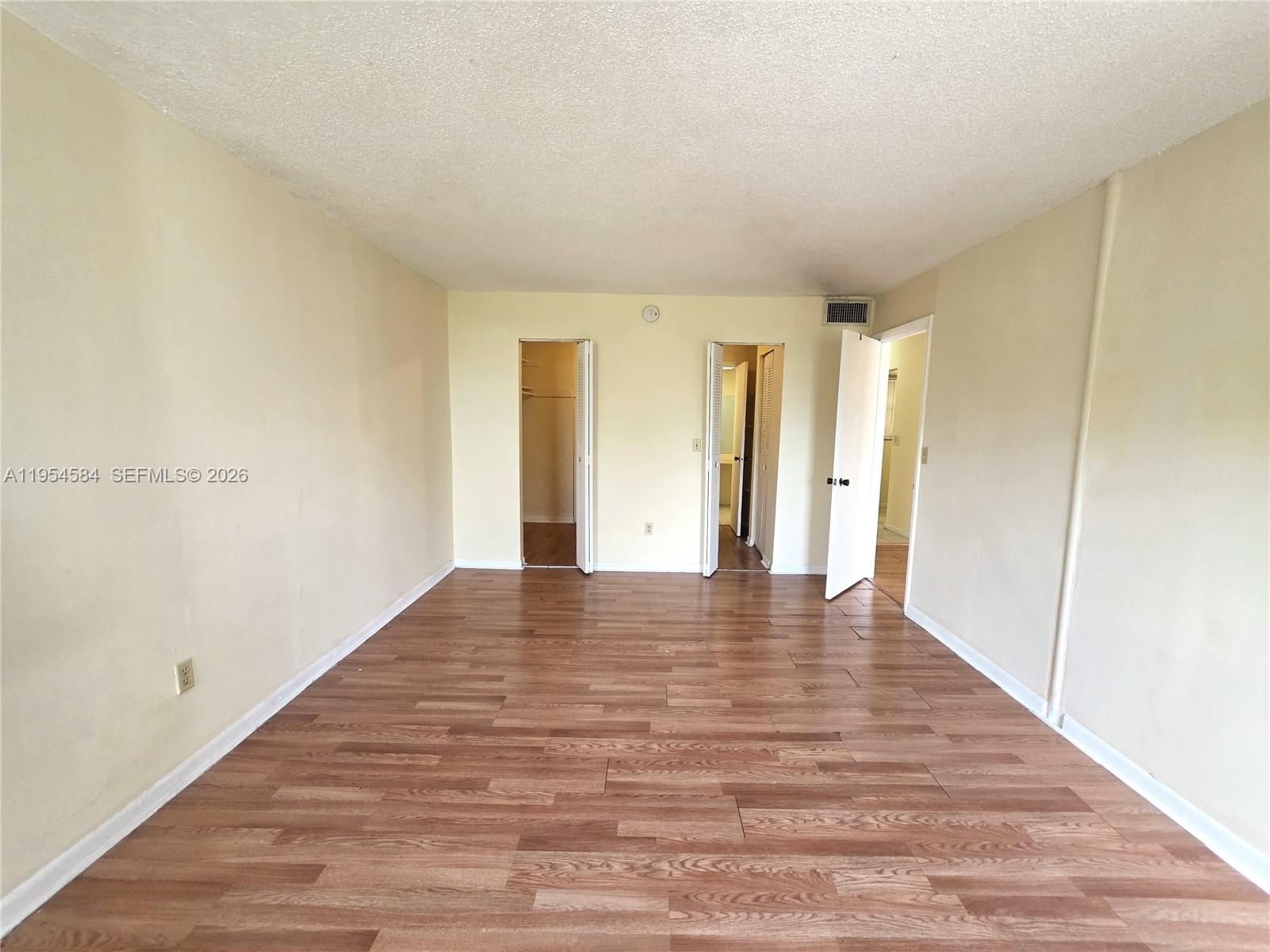 BROOKFIELD SQUARE CONDO - Residential