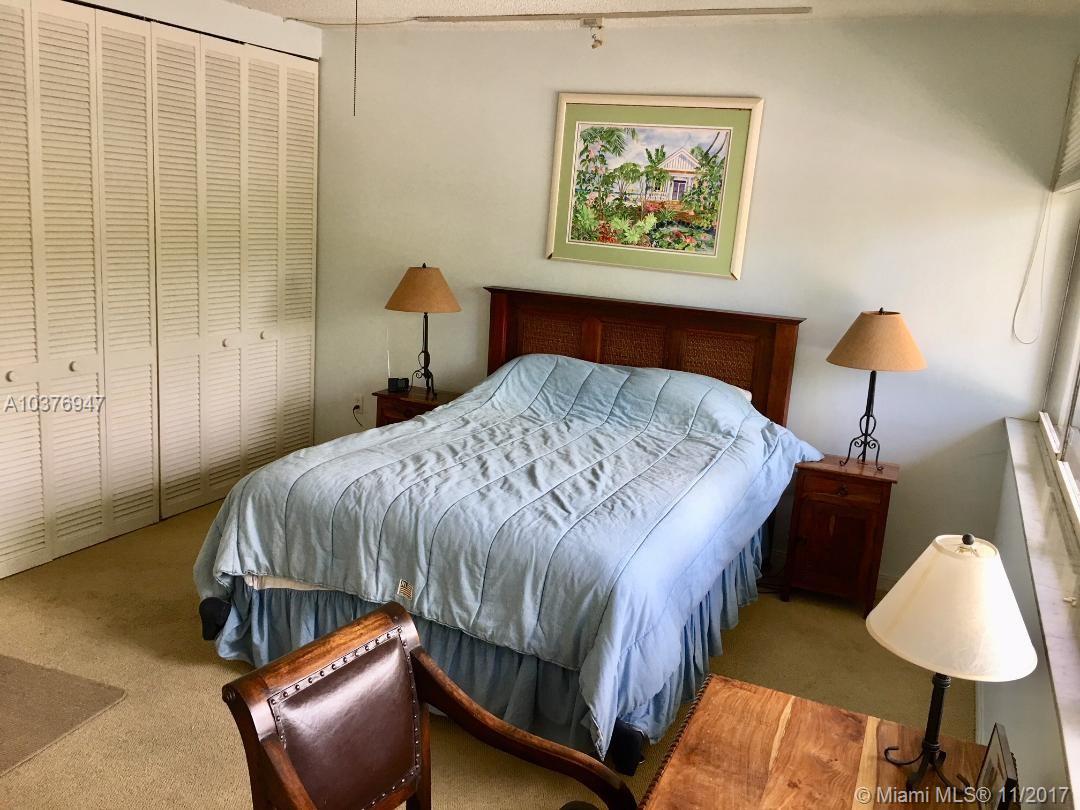 COCONUT GROVE APT CONDO - Residential Lease