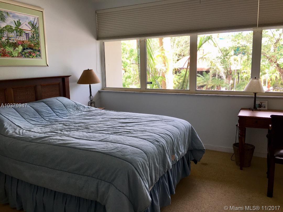 COCONUT GROVE APT CONDO - Residential Lease