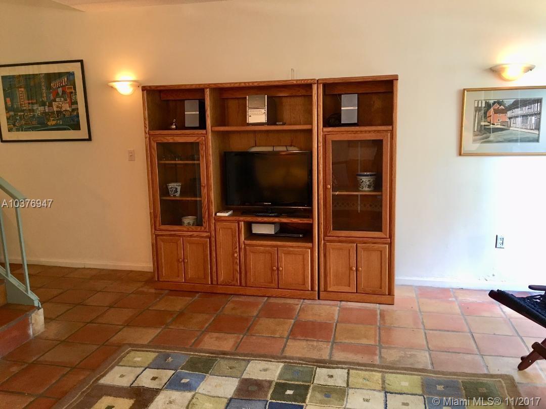 COCONUT GROVE APT CONDO - Residential Lease