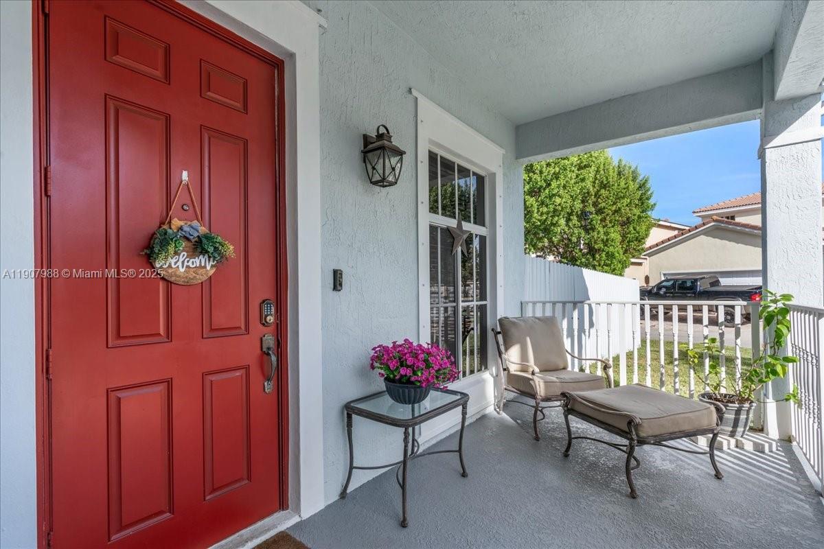 MANDARIN LAKES - Residential