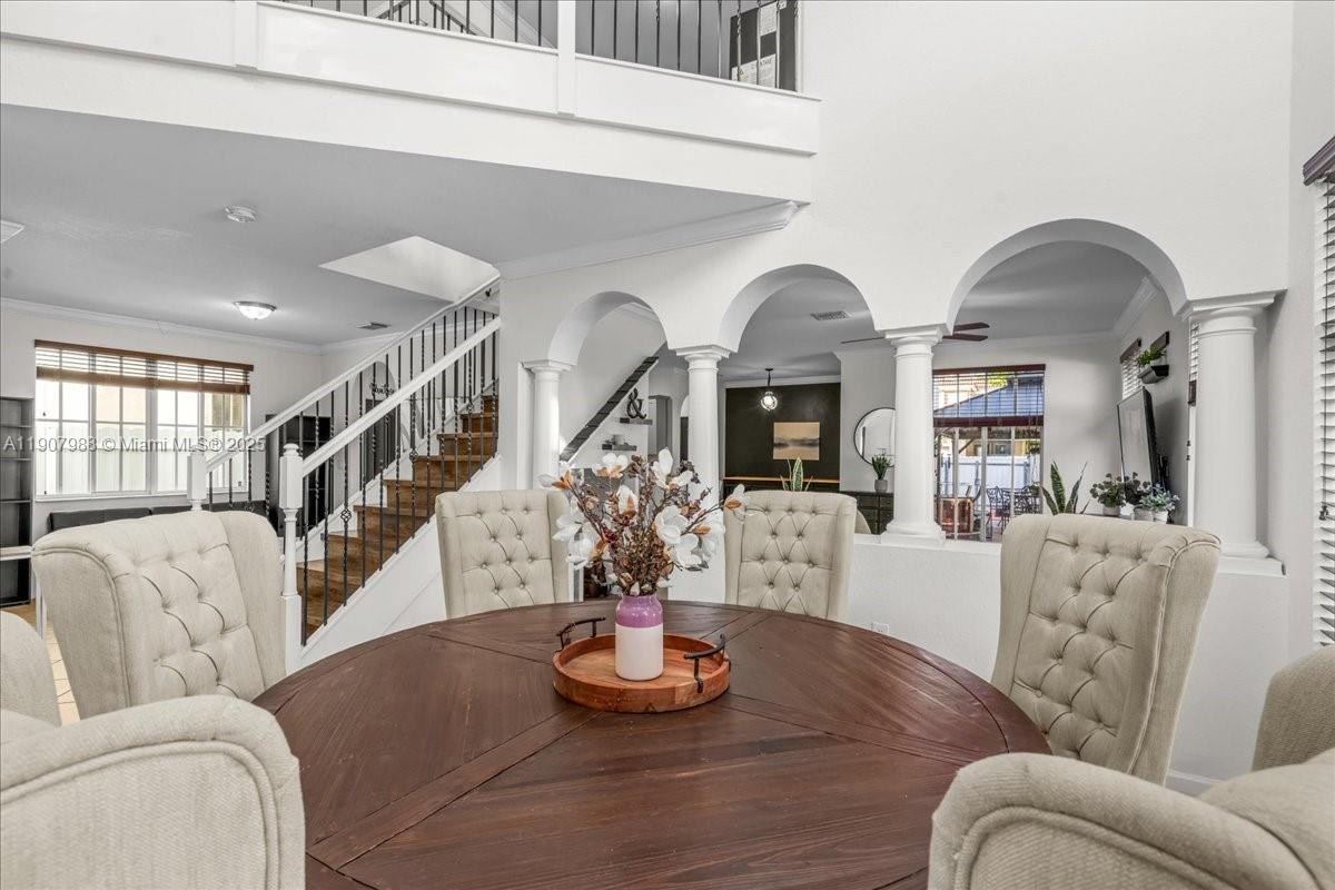 MANDARIN LAKES - Residential