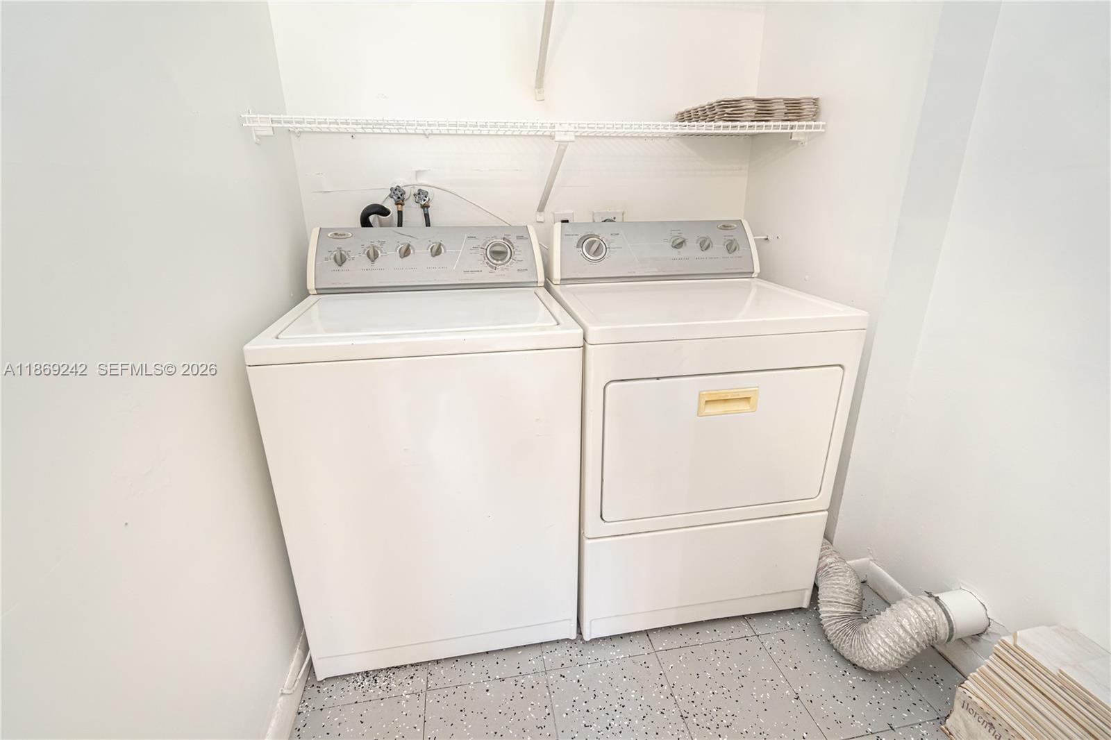 KINGS POINT CAPRI CONDOS - Residential