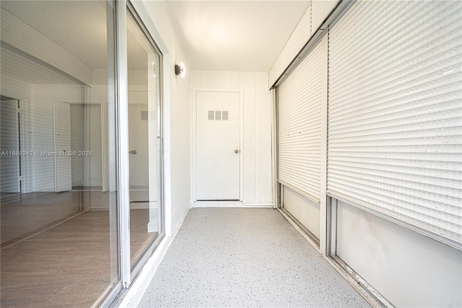 KINGS POINT CAPRI CONDOS - Residential