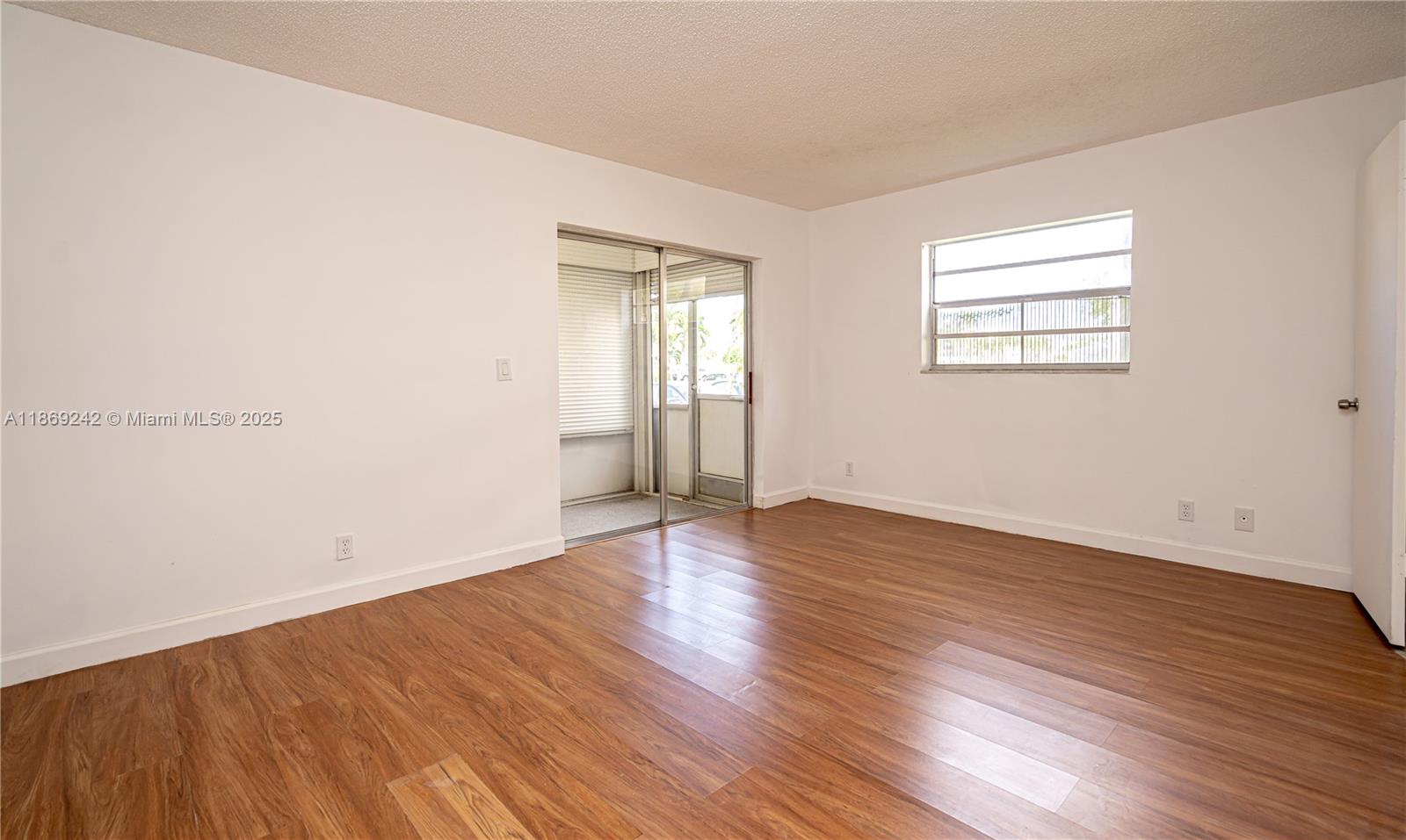 KINGS POINT CAPRI CONDOS - Residential