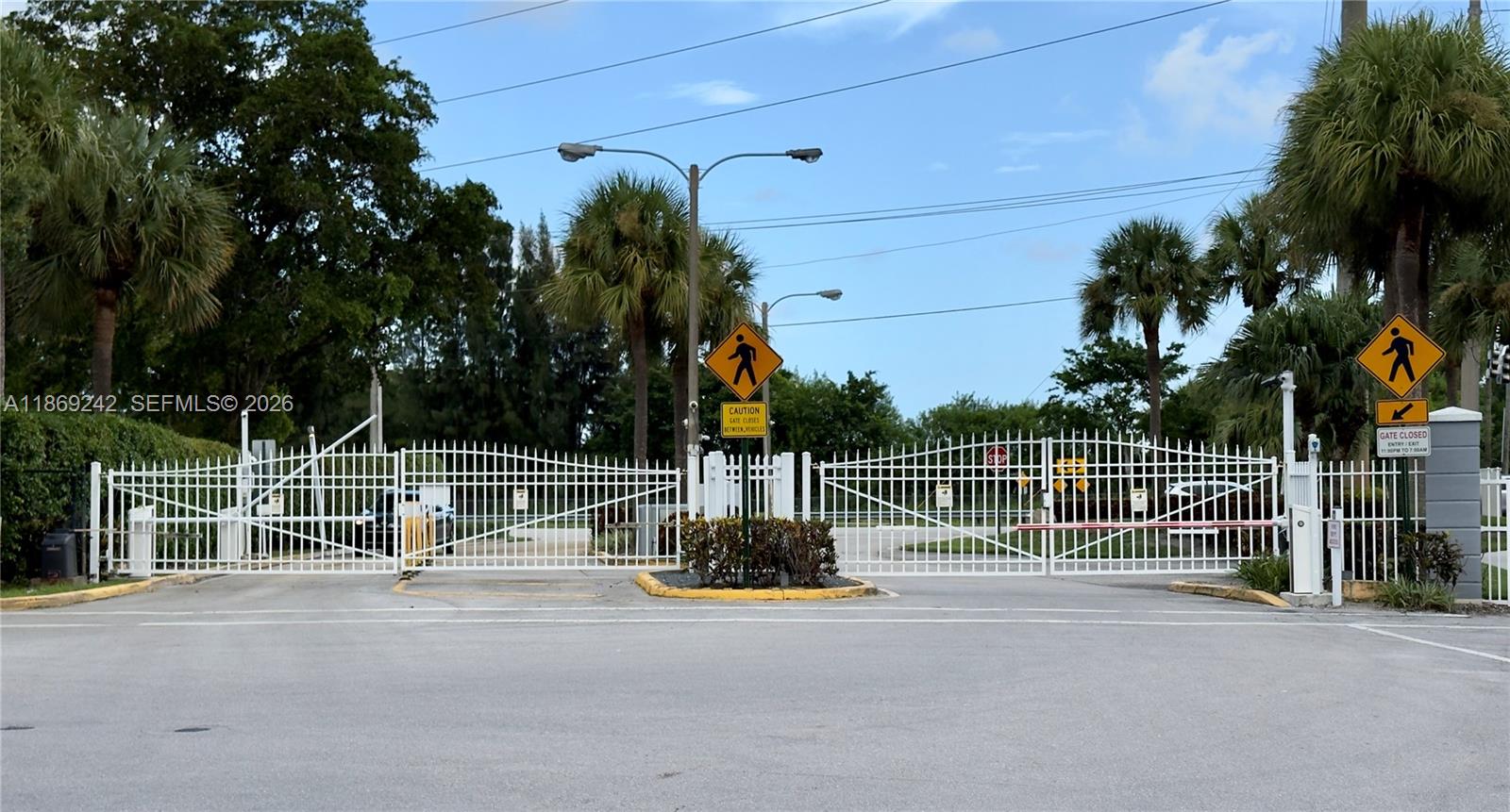 KINGS POINT CAPRI CONDOS - Residential