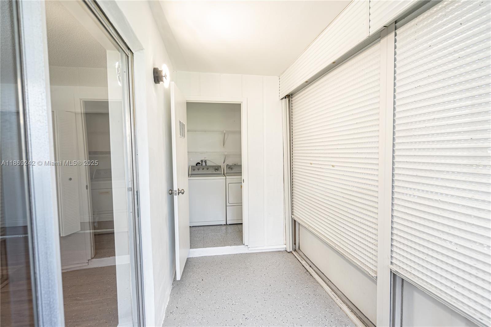 KINGS POINT CAPRI CONDOS - Residential