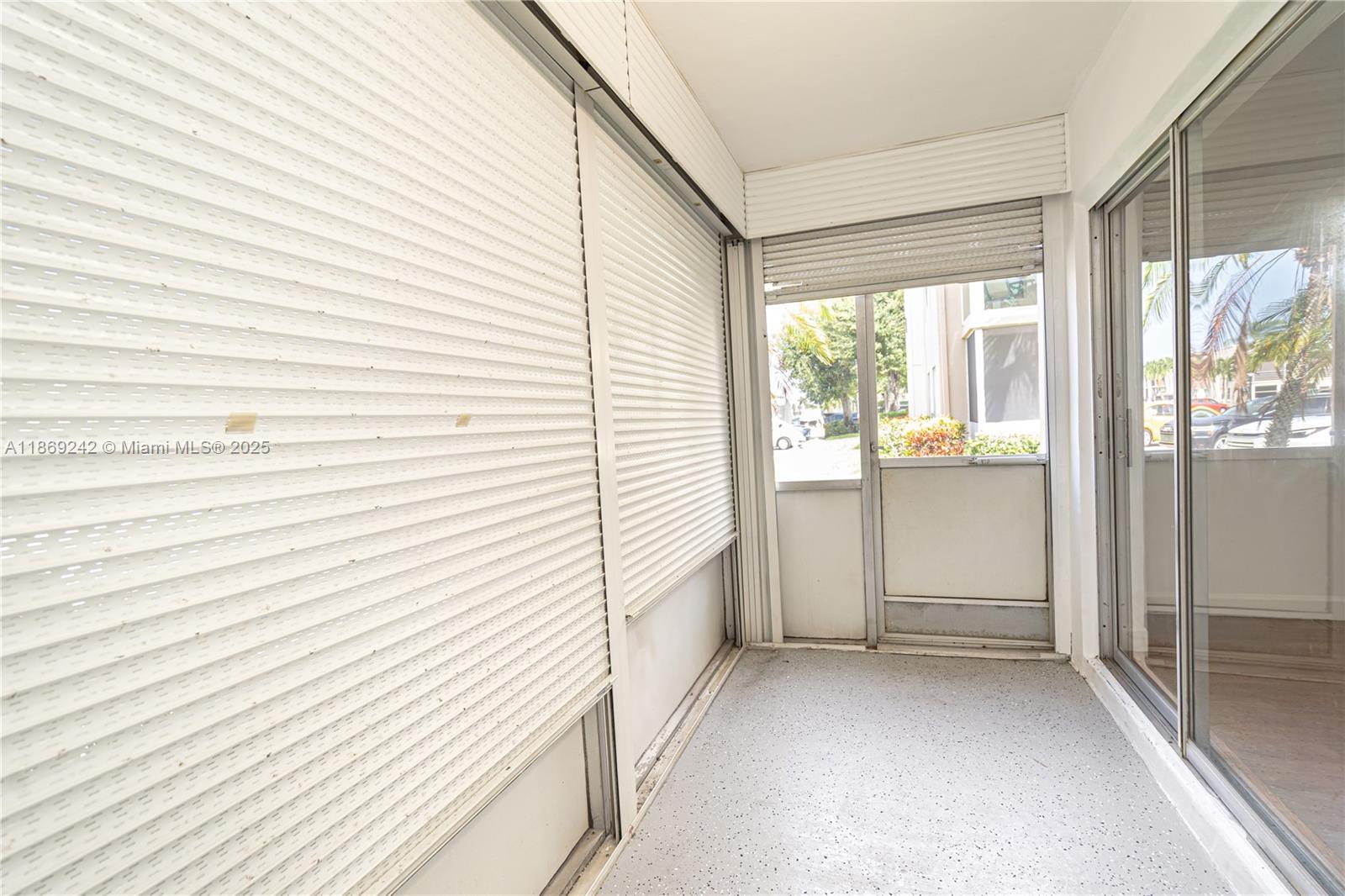 KINGS POINT CAPRI CONDOS - Residential