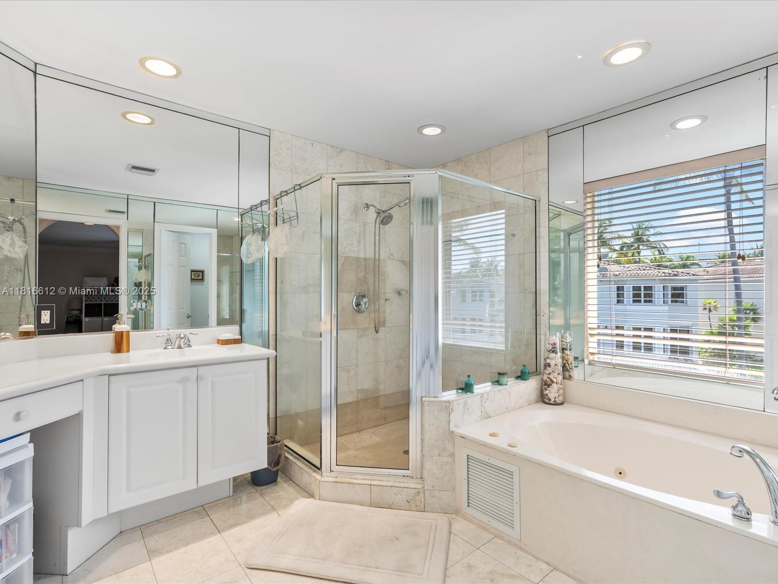 AVENTURA LAKES PHASE 1 - Residential