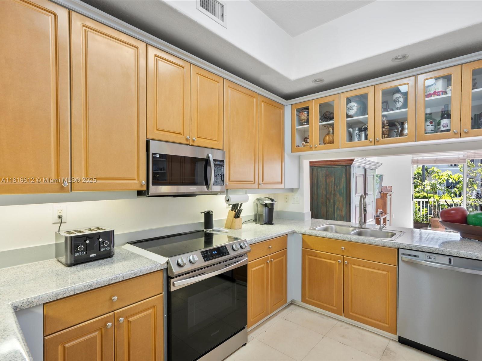 AVENTURA LAKES PHASE 1 - Residential