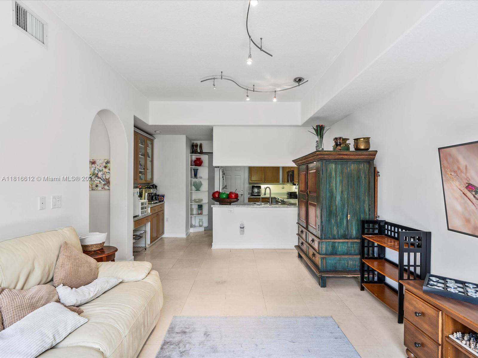 AVENTURA LAKES PHASE 1 - Residential