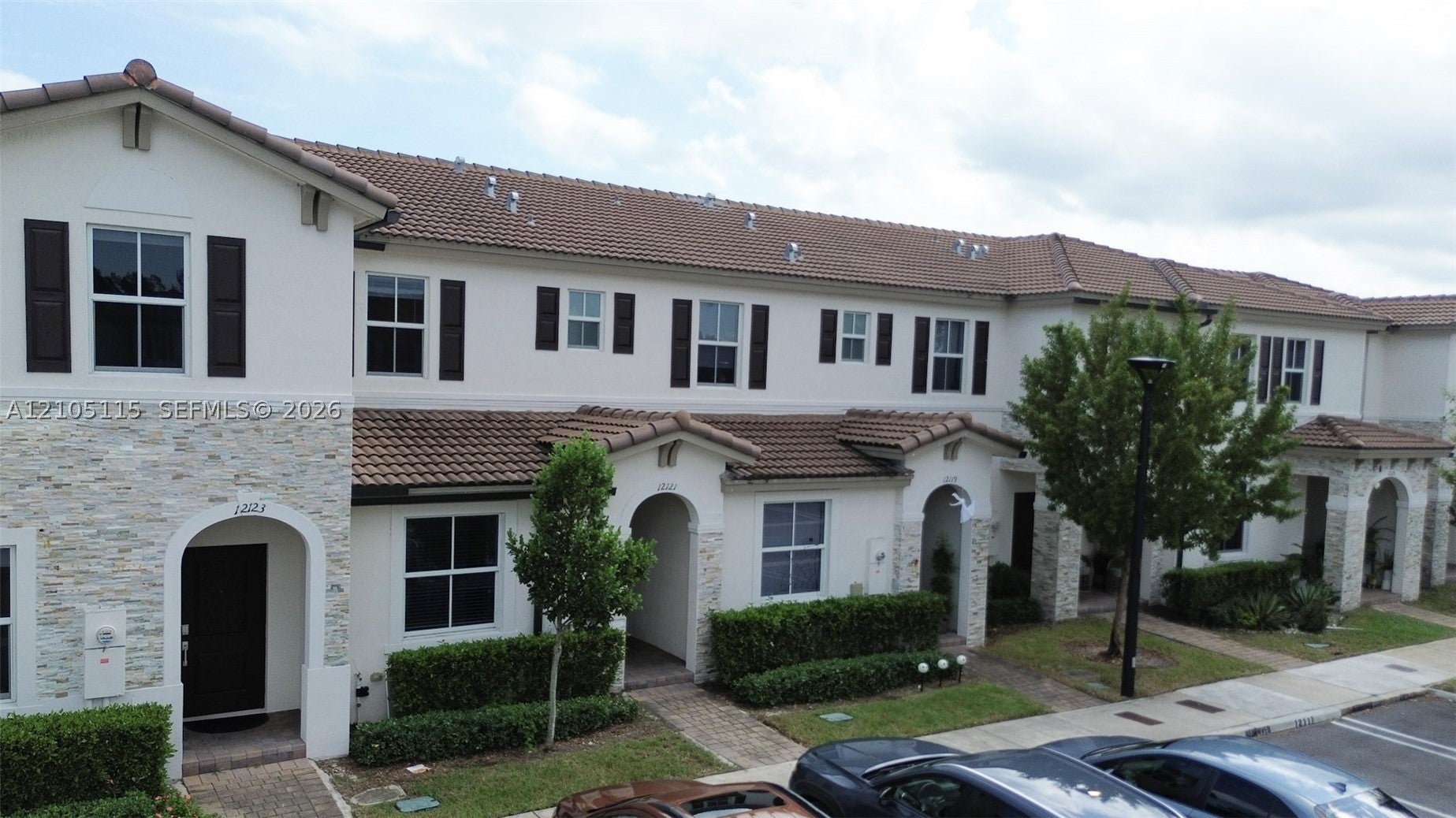 12121 NW 23 CT 12121