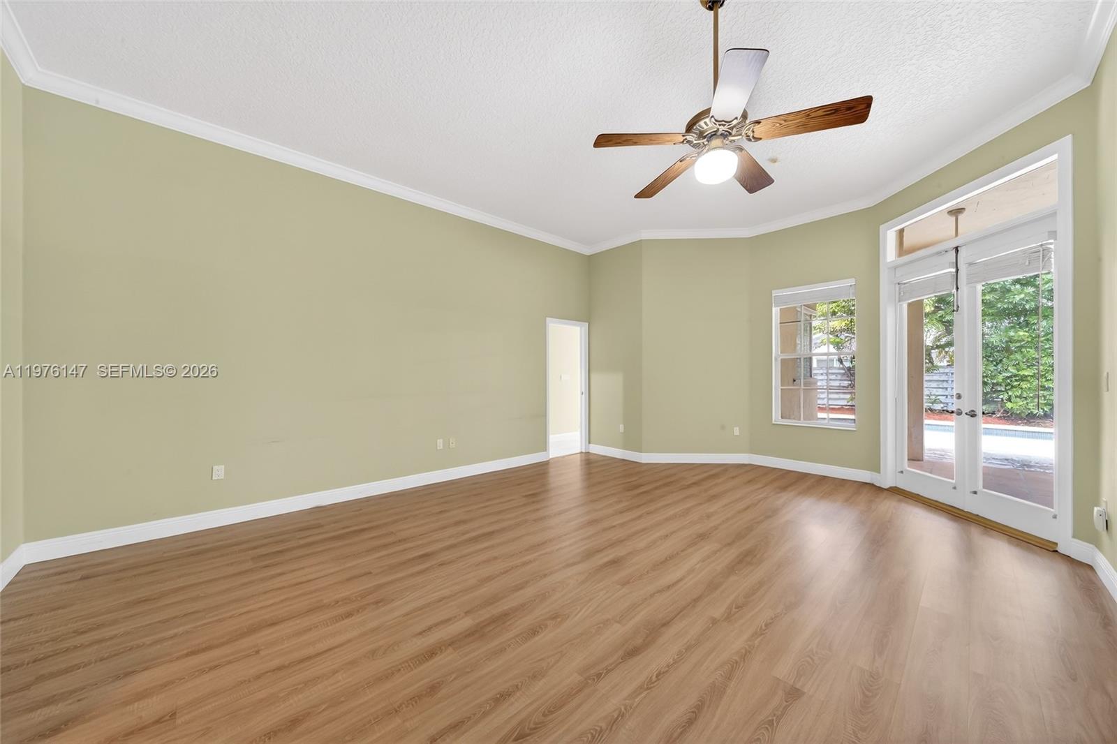 MANSIONS BY THE FALLS - Residential