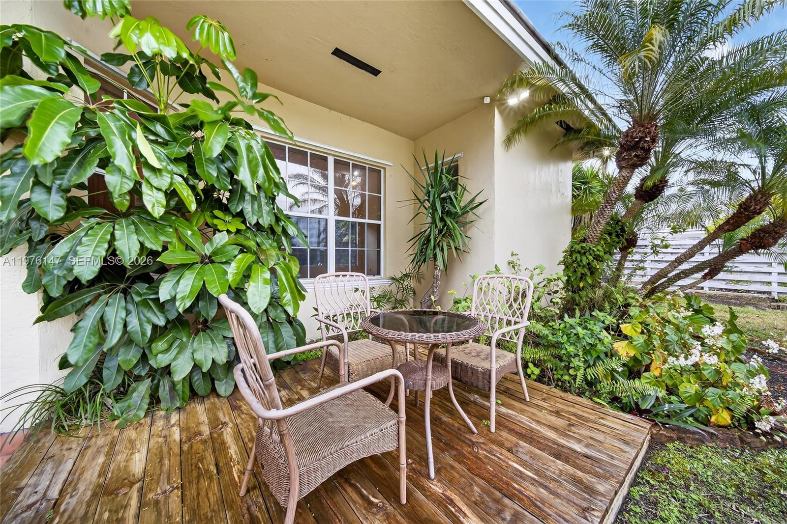 MANSIONS BY THE FALLS - Residential