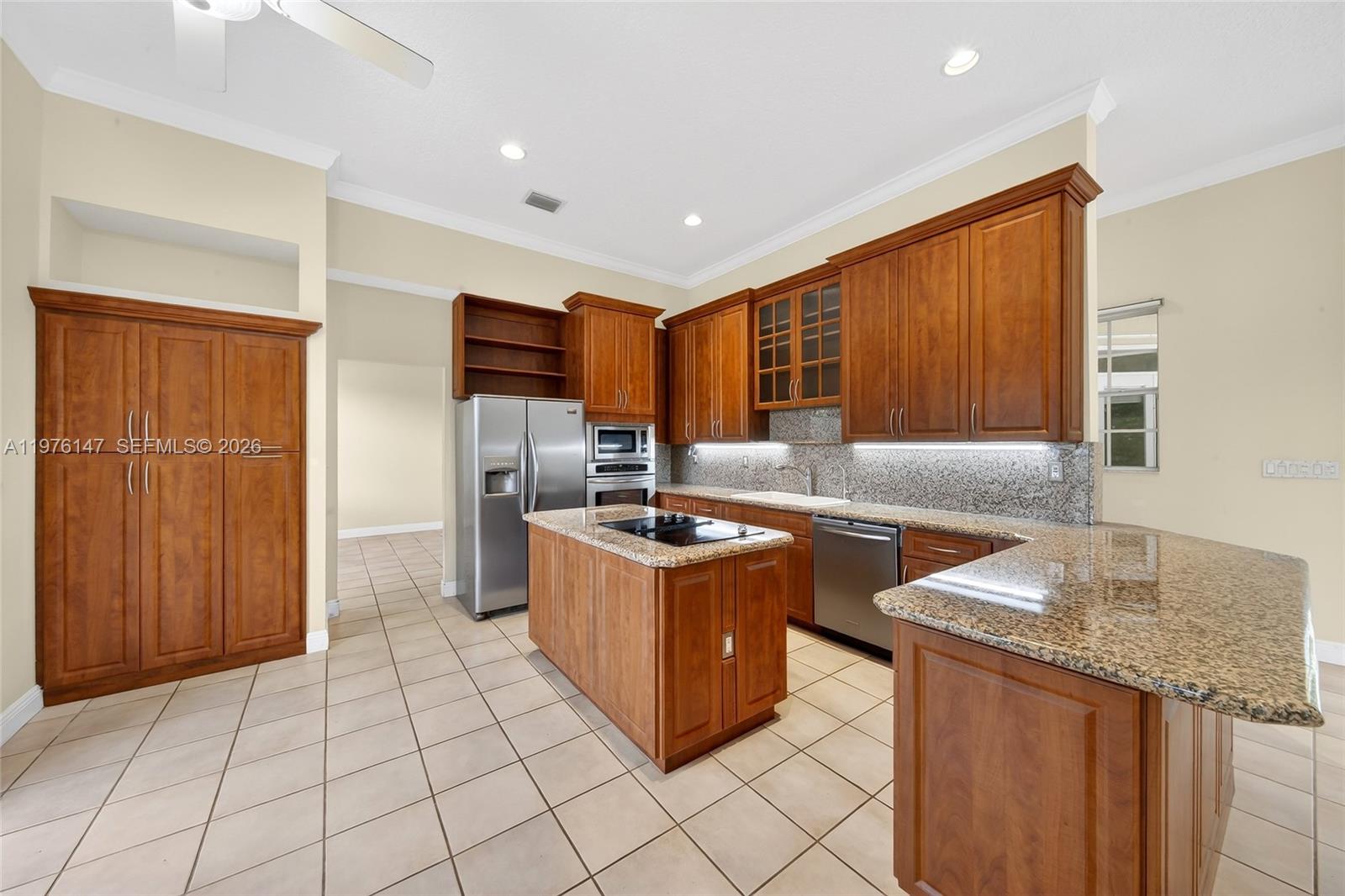 MANSIONS BY THE FALLS - Residential