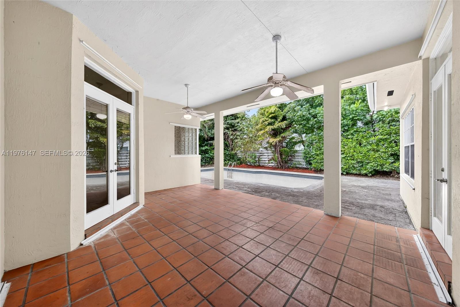 MANSIONS BY THE FALLS - Residential