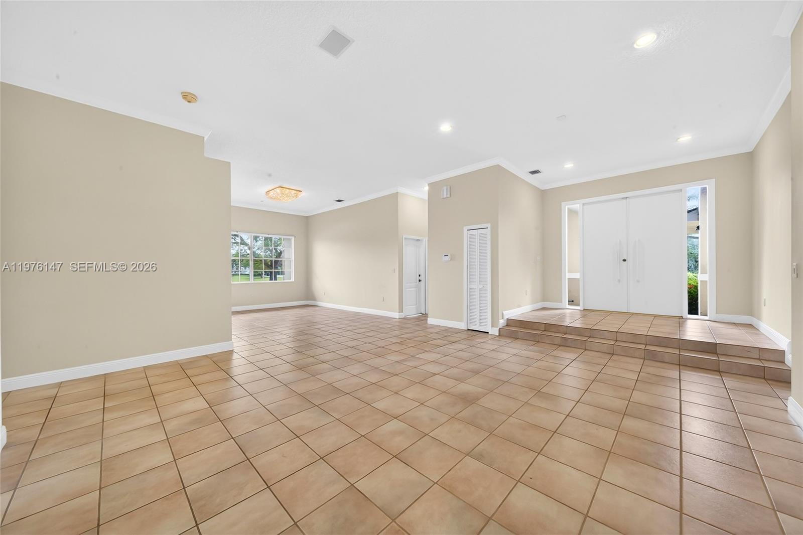 MANSIONS BY THE FALLS - Residential