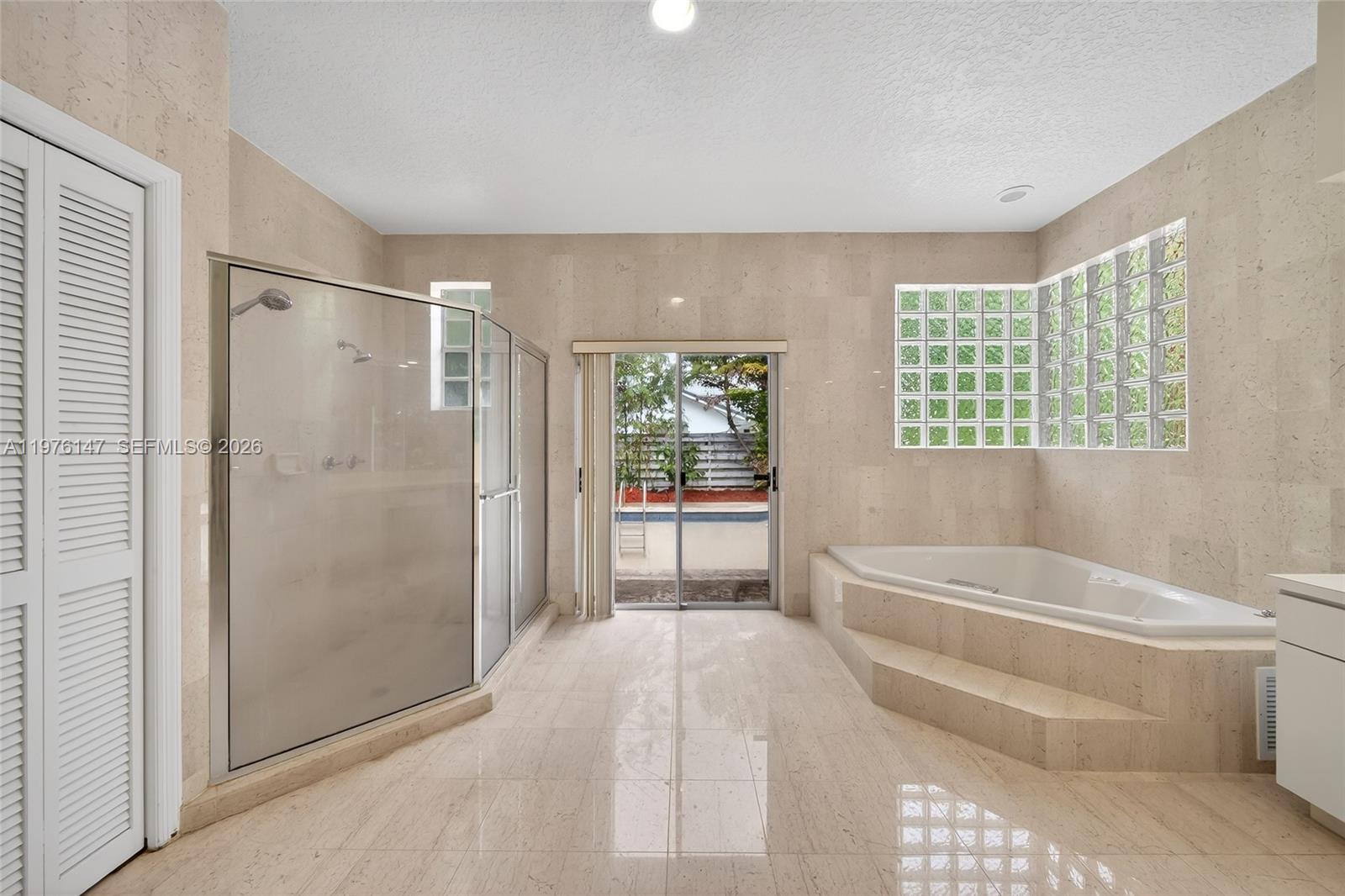 MANSIONS BY THE FALLS - Residential