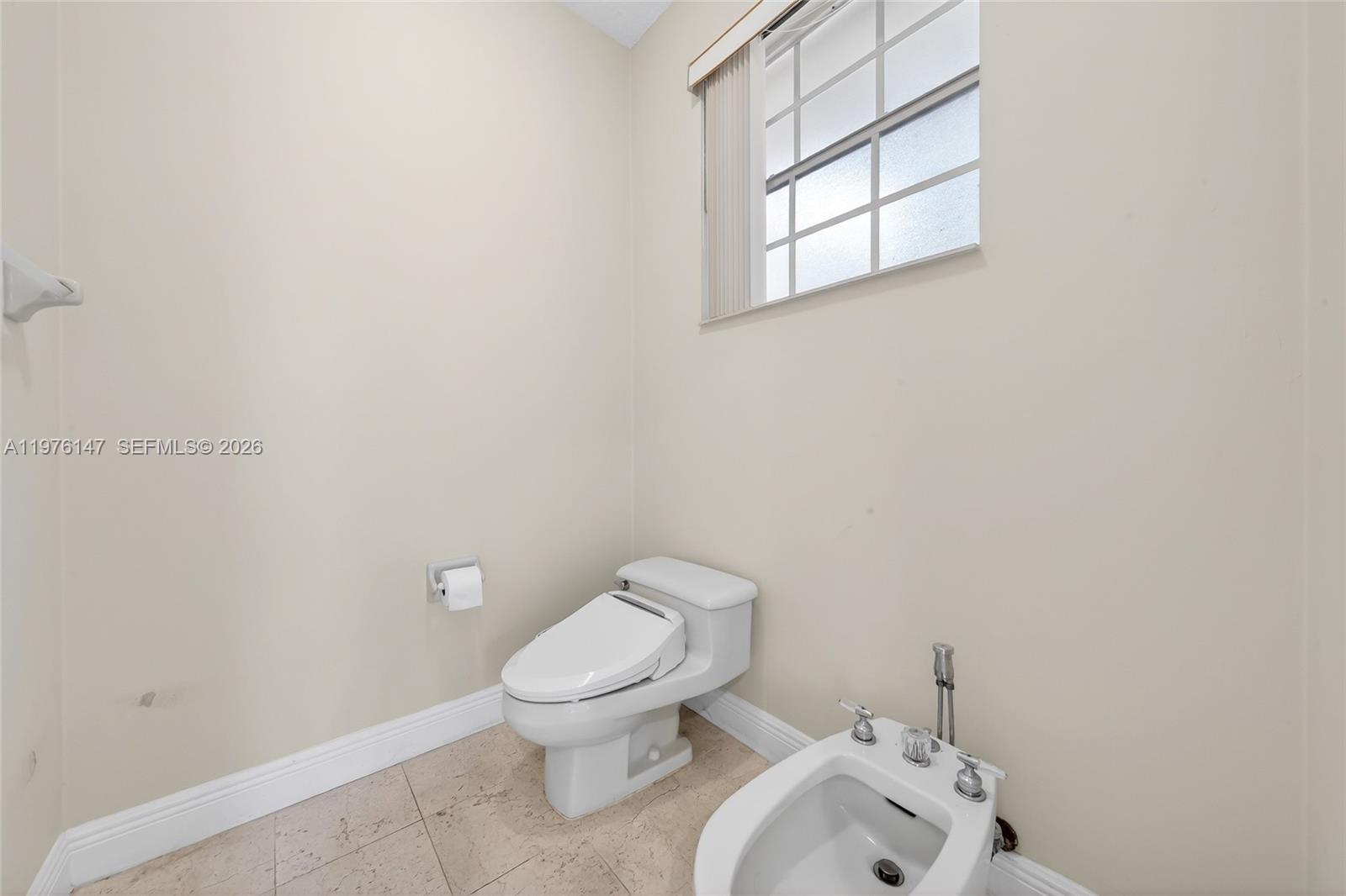 MANSIONS BY THE FALLS - Residential