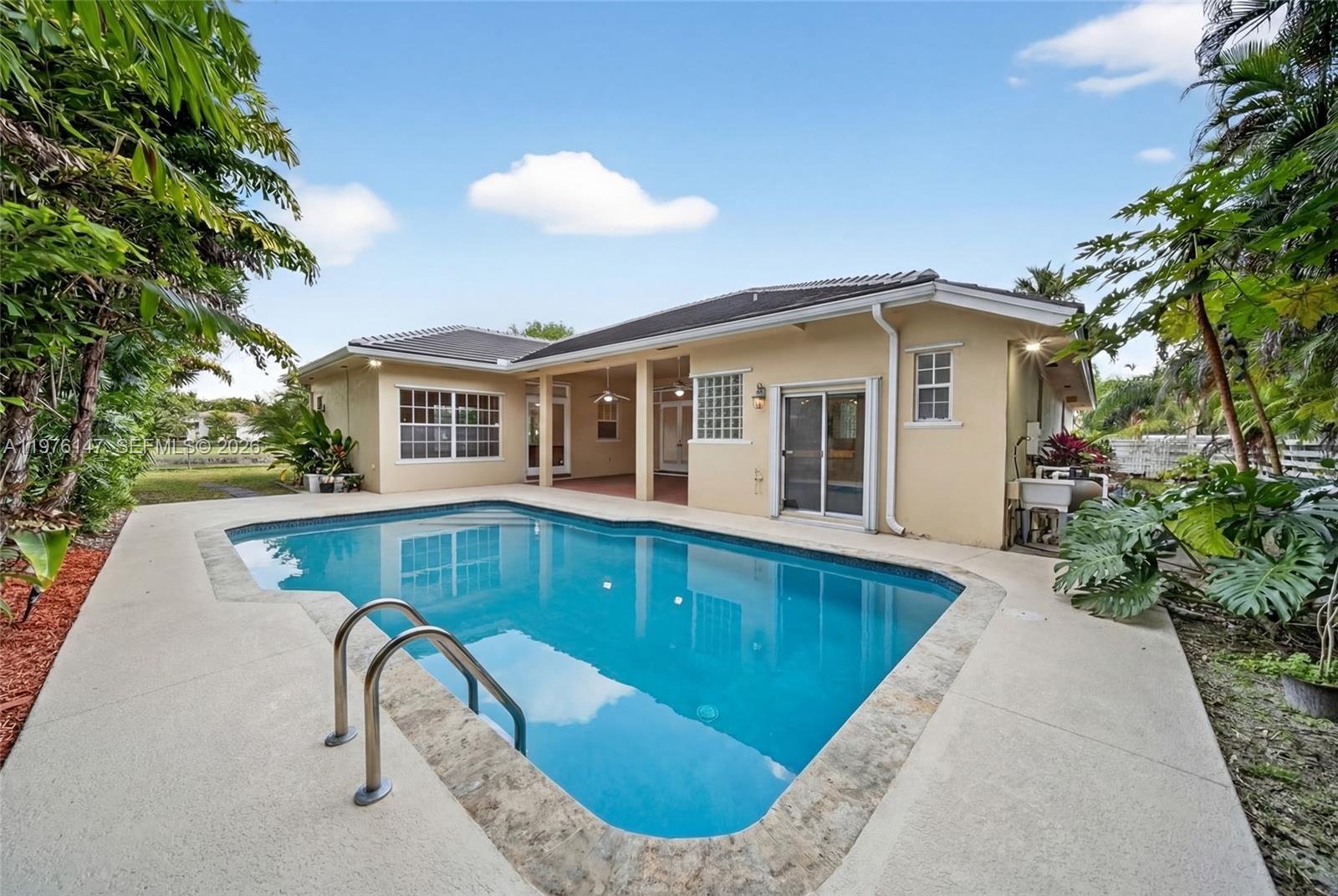 MANSIONS BY THE FALLS - Residential